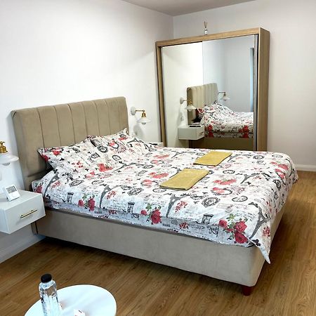 Central Residence Targu Jiu Ngoại thất bức ảnh