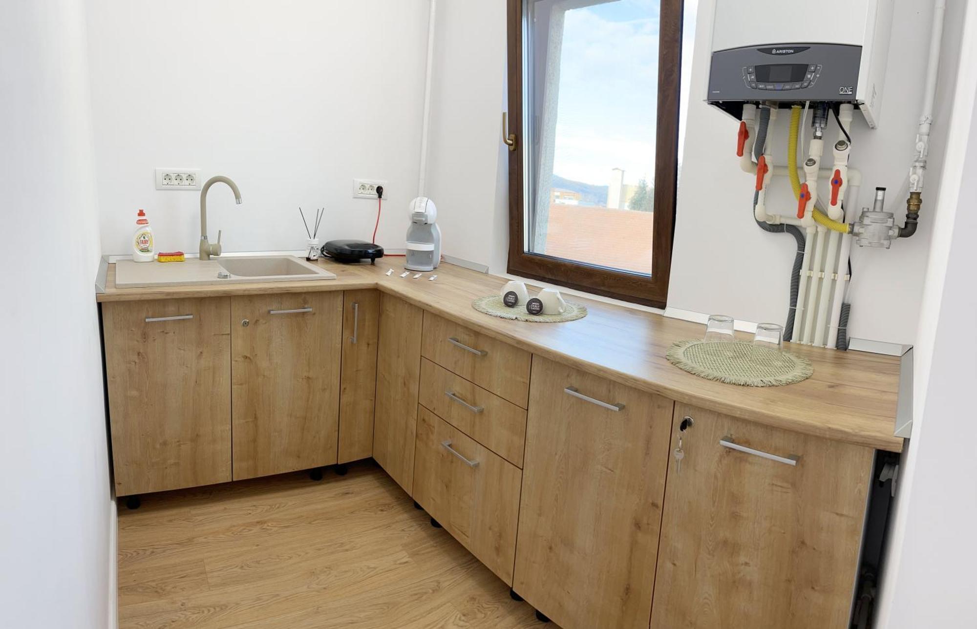 Central Residence Targu Jiu Ngoại thất bức ảnh